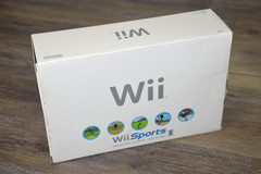 Nintendo Wii RVL-001 Console Bundle: Controller, Motion Wand, Power Supply, AV