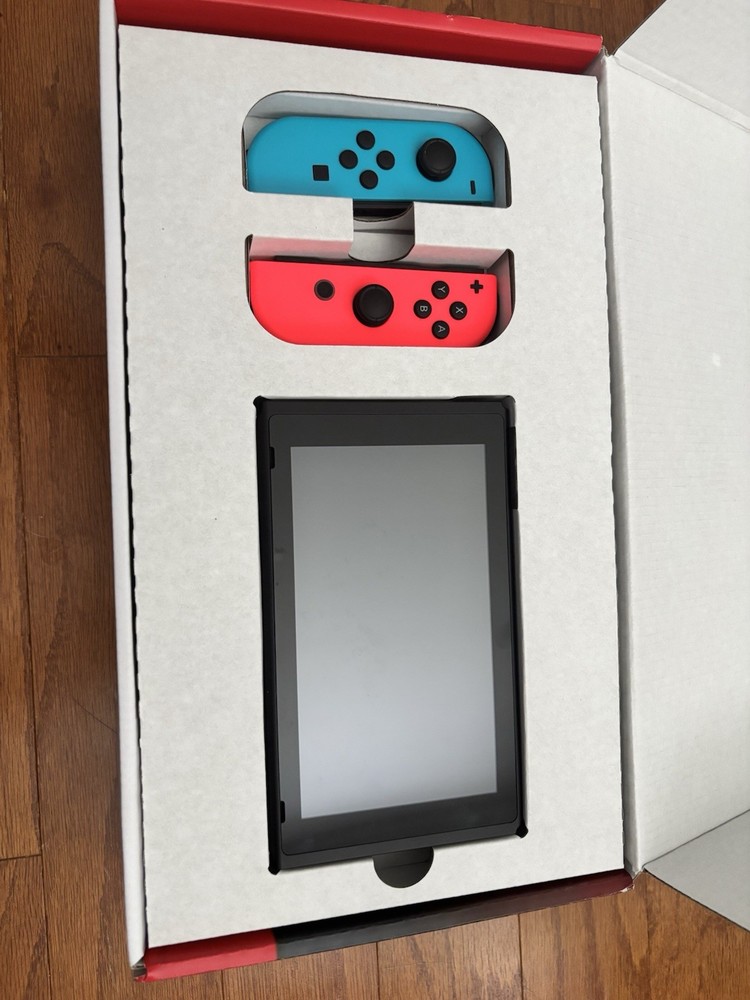 Nintendo Switch V2 Console Complete in Box + Pro Controller + 256GB microSD Card