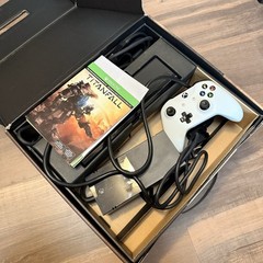 Xbox One 500 GB Titanfall Bundle Black Console (game not included)