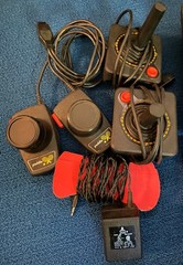 Vintage Atari 2600 Console Bundle – Original System, Controllers & Games