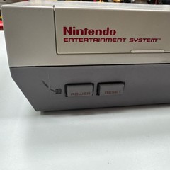 Nintendo NES Console Bundle Ctrl Zapper 4 Games Super Mario 1-3 DONKEY KONG JR