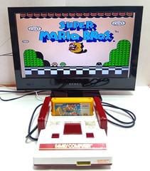 Retro Nintendo Famicom Console AV RCA & USB Powered | Plug & Play on Modern TV