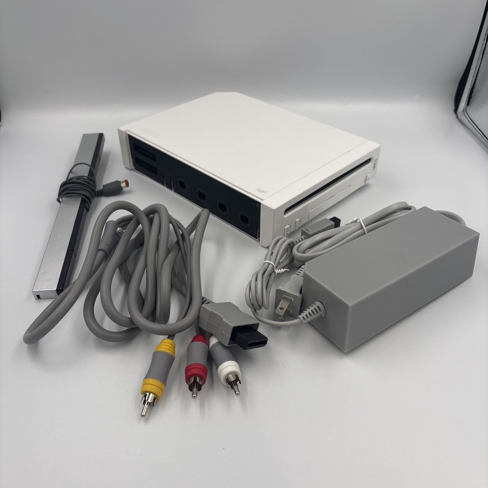 Nintendo Wii RVL-001 Console – White *missing flap