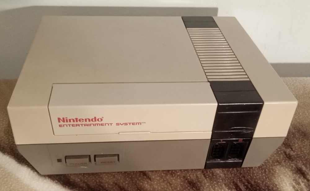 Nintendo NES Console w/ Controller, Zapper, Game, AV Cable, & AC Adapter