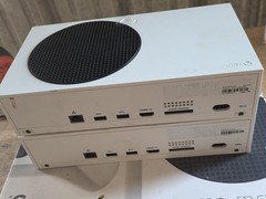 Microsoft Xbox Series S – 512GB SSD – CONSOLE W Controller Pow Vid Lotx2