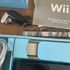Nintendo Wii Black Console RVL-001 Wii Sports + Resorts Bundle Complete In Box