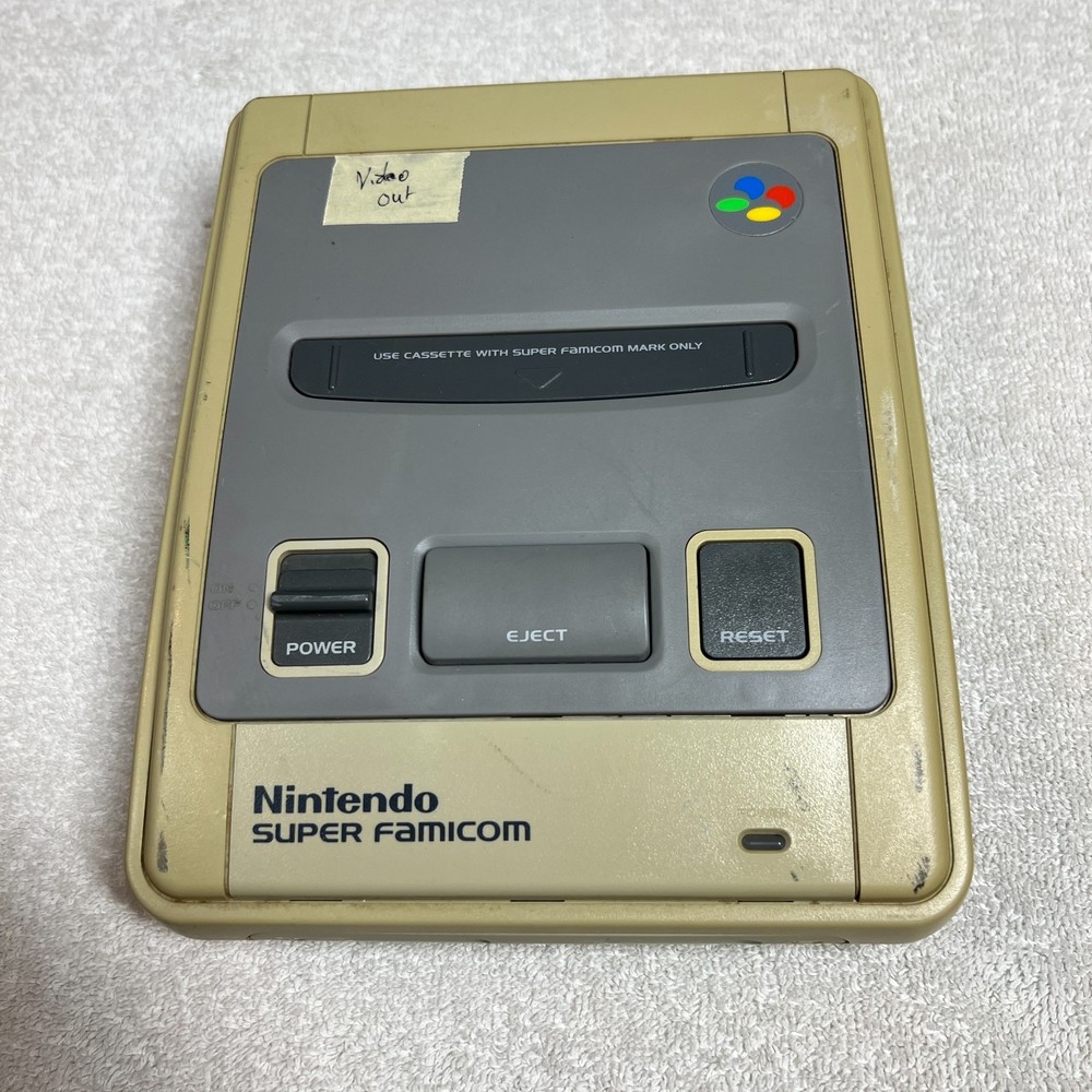 Nintendo Super Famicom Japanese Console FOR PARTS Repair Broken No Cords