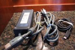 Xbox 360 Console Bundle – 120GB HDD (2 controllers/HDMI/Power) Tested/Working