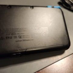 Nintendo 2DS XL System – Turquoise/Black