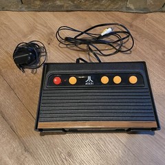 Atari Flashback Classic Game Console & Power Cord 2 Wireless Controllers 06/2015