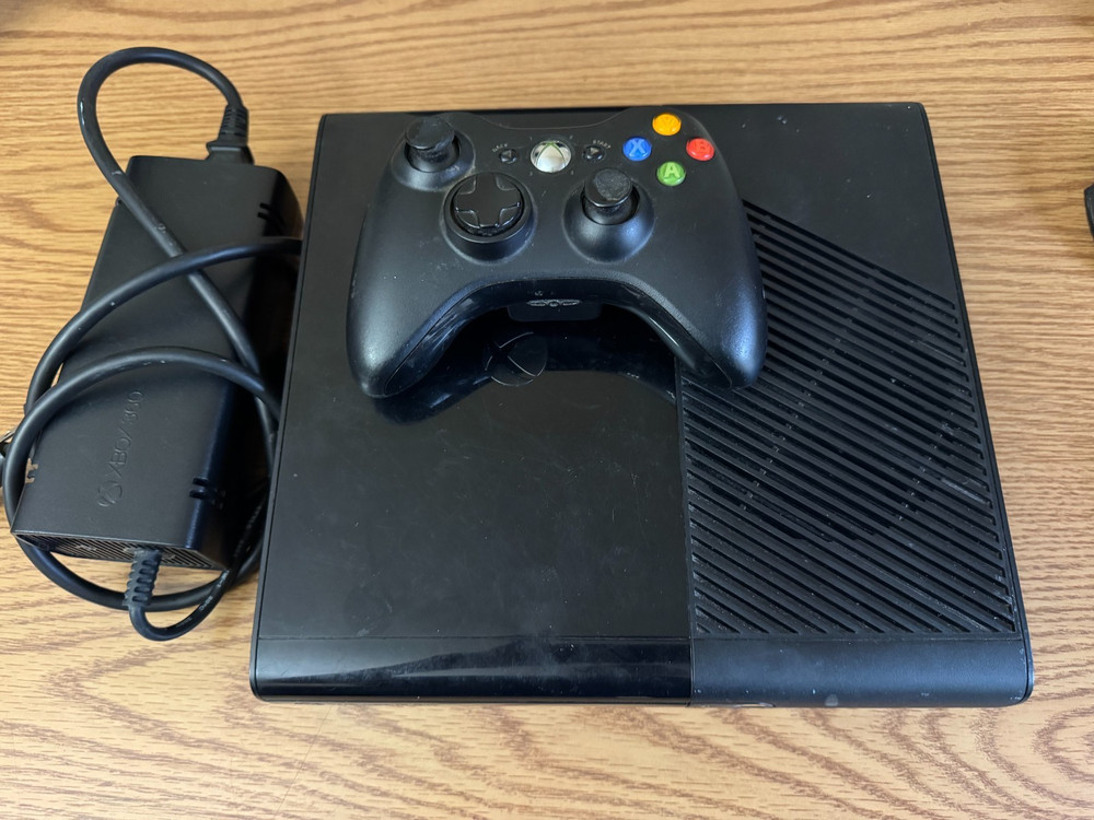Microsoft Xbox 360 E System Black Gaming Console Controller And Adapter.