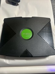 Original Xbox Great Condition Comes With Controller And Game. Don’t Have Tv Ar.￼
