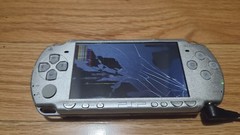 Sony PSP-2000 Handheld Console in Silver Cracked LCD *No Battery*