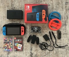 Nintendo Switch Console Bundle + Mario Kart 8 Deluxe 128GB SD Extra Controller