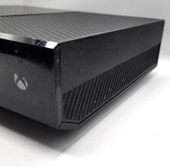 Xbox One Bundle with 15 Games Controller 500GB Model 1540 Tested