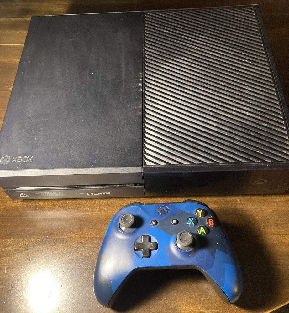 Microsoft Xbox One Console – Black (1540) AS-IS Untested For Parts + Controller