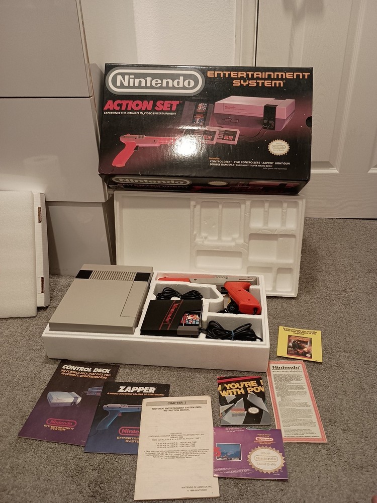 Nintendo Entertainment System Action Set Console Bundle – Great Shape!