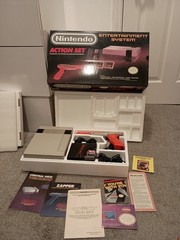 Nintendo Entertainment System Action Set Console Bundle – Great Shape!