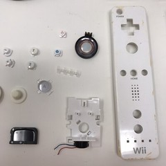 Wii Accessories Remote Controller Pieces – Broken Defective – For Parts / Repair