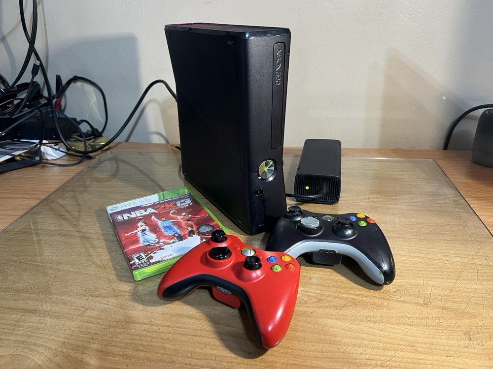 Microsoft Xbox 360 Kinect Bundle 250GB Matte Black Console