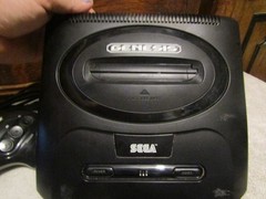 SEGA Genesis Model MK-1631 Video Game System 1 controller/rf unit UNTESTED
