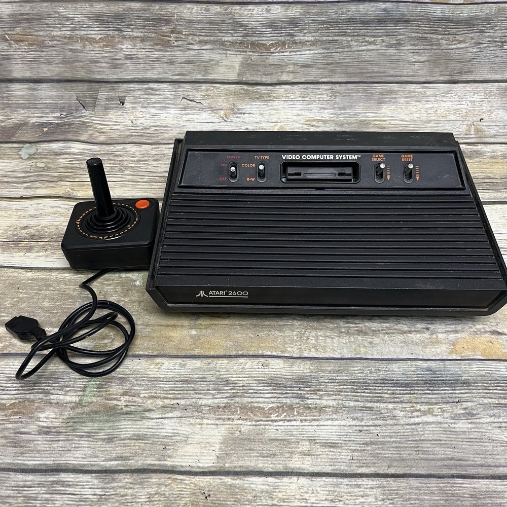 Atari CX-2600A Console w/ Joystick Controller / Vintage Game System Retro Gaming