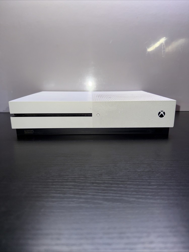 ●cosmetically flawed●Microsoft Xbox One S 1TB Console – White