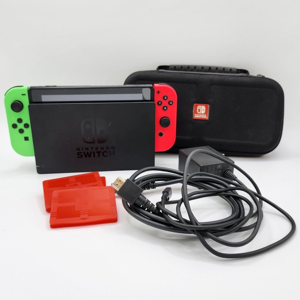 Nintendo Switch BUNDLE! – Console + Accessories (See Description/Photos)