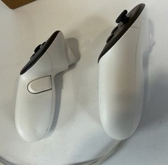 META OCULUS QUEST 3 128GB HEADSET & CONTROLLERS + CASE *TESTED & WORKING*