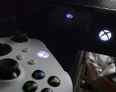 Xbox One Bundle with 15 Games Controller 500GB Model 1540 Tested