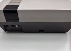 Nintendo NES Console Bundle Ctrl Zapper 4 Games Super Mario 1-3 DONKEY KONG JR