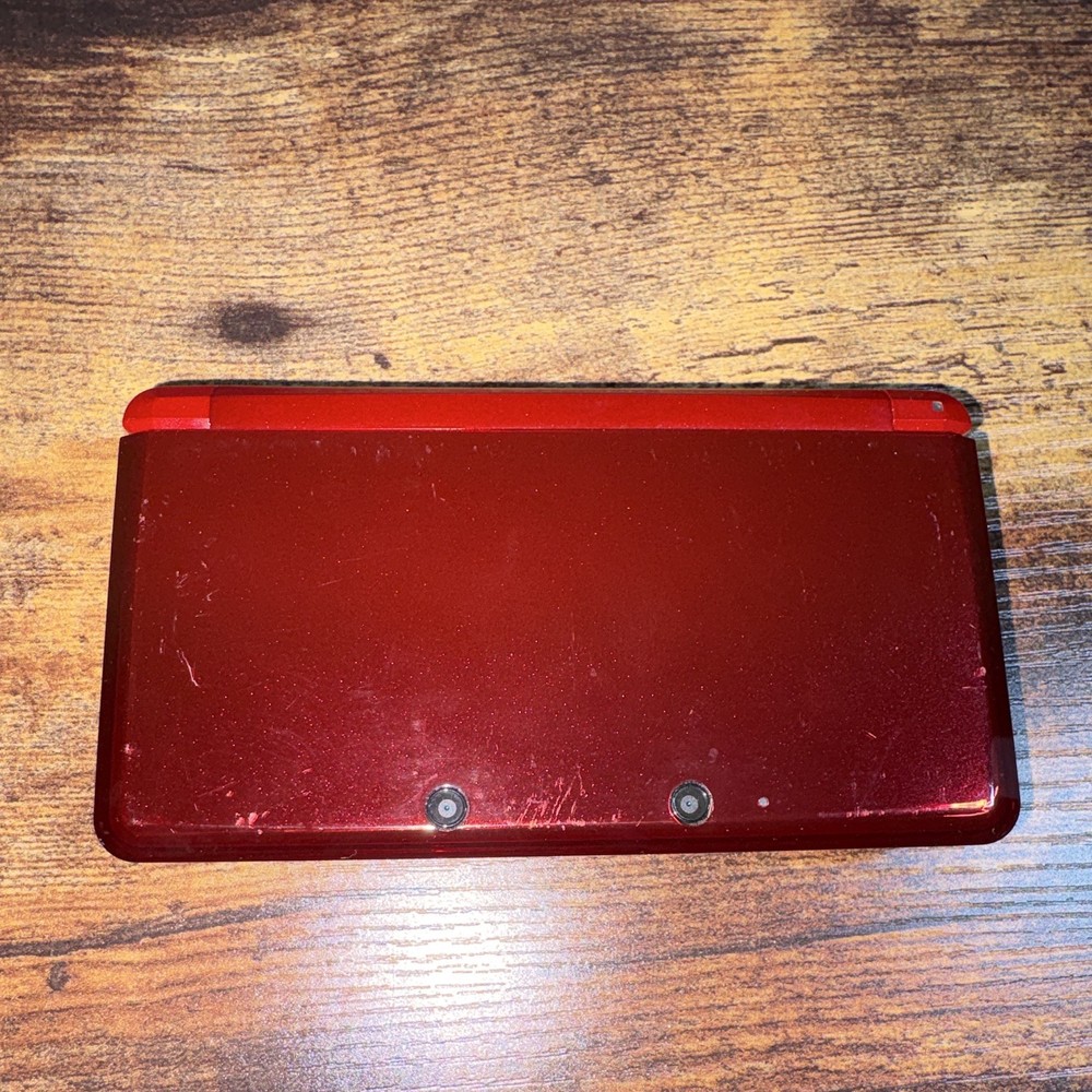 Nintendo 3DS Red Console w/Charger + Mario Kart 7, Pokemon Sun, LEGO SW III