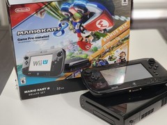 Nintendo Wii U Mario Kart 8 Deluxe Set – 32GB – Extras – Smash Bros & Zelda BOTW