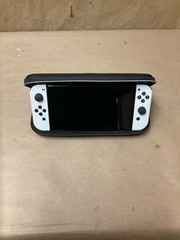 NINTENDO SWITCH HANDHELD – OLED – HEG-001 (B42014002)