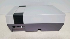 Nintendo NES Console + Controller & Zapper With 5 Games | Zelda | Mario