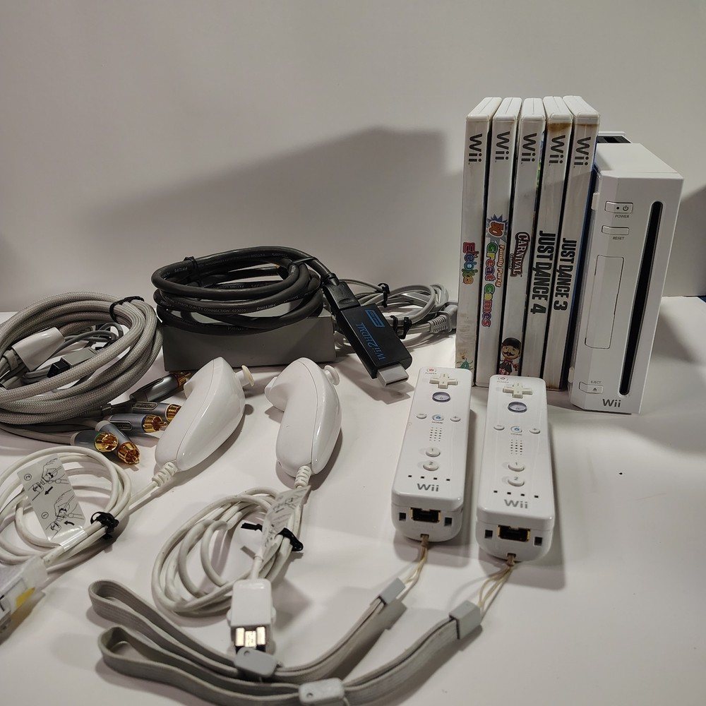 Nintendo Wii Complete Bundle 2 Remotes Games HDMI Ready Tested W/ Sensor Bar
