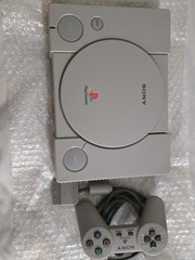 Sony PS1 SCPH-5501 With Controller SCPH-1080 And Game PS1 Frogger Game Bundle