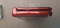 New Nintendo 3DS XL Metallic Red Charger + 32GB SD Card | Region Free