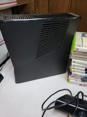 Microsoft Xbox 360 S Console, Controller, Kinect & 28 Games Mega Bundle!