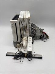 Nintendo RVL-101 Wii Console W/ 5 Games – TESTED & WORKING Cosmetic Flaws