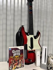 Wii Console Bundle Guitar Hero Aerosmith + Controller + Guitar + Cords
