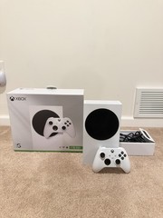 Xbox Console Series S White with 1TB W/ Accessories and Batteries