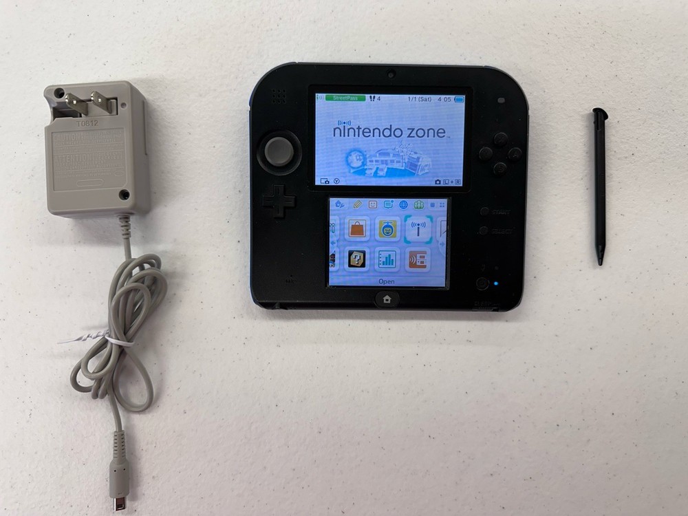 Nintendo 2DS Handheld Console Bundle W/ Charger, Black/Blue FTR-001