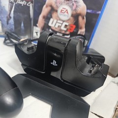 SONY PLAYSTATION 4 JET BLACK CONSOLE WITH 2 CONTROLLERS & 4 GAMES 500GB