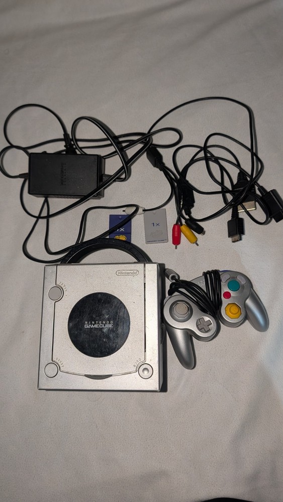 GameCube Console with Cords+2 Memory Cards+Controller Tested -See Description-