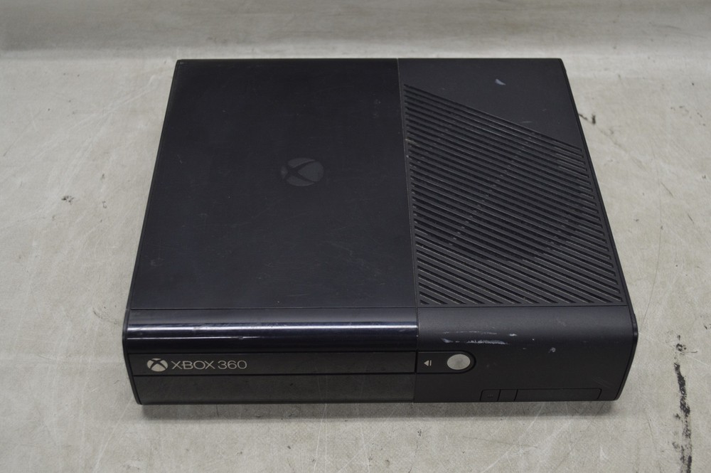 Microsoft Xbox 360 e Model 1538 Black No HDD Video Game Console *Console Only*