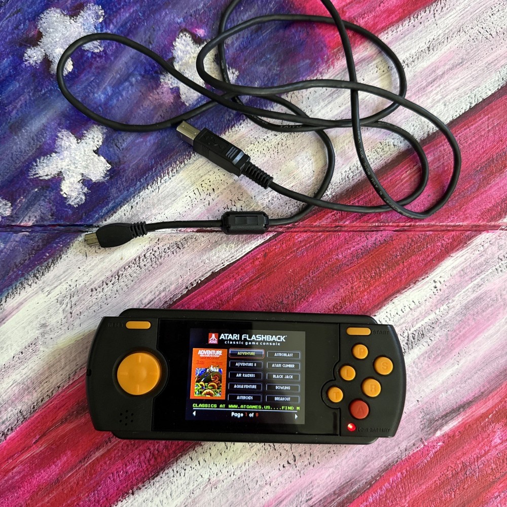 Atari Flashback Portable Handheld Game w/ 70 Preloaded Games Working –