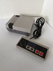 NINTENDO CLV-001 Mini Console 1 controller