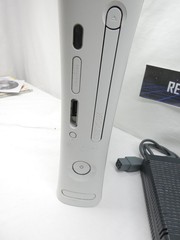 Microsoft Xbox 360 Pro 20GB Console – Matte White Tested Working with controller