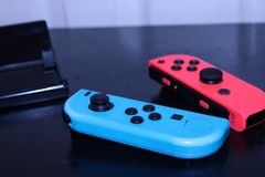 Nintendo Switch OLED Model 64GB – red Blue Handheld Console -W/ Extras